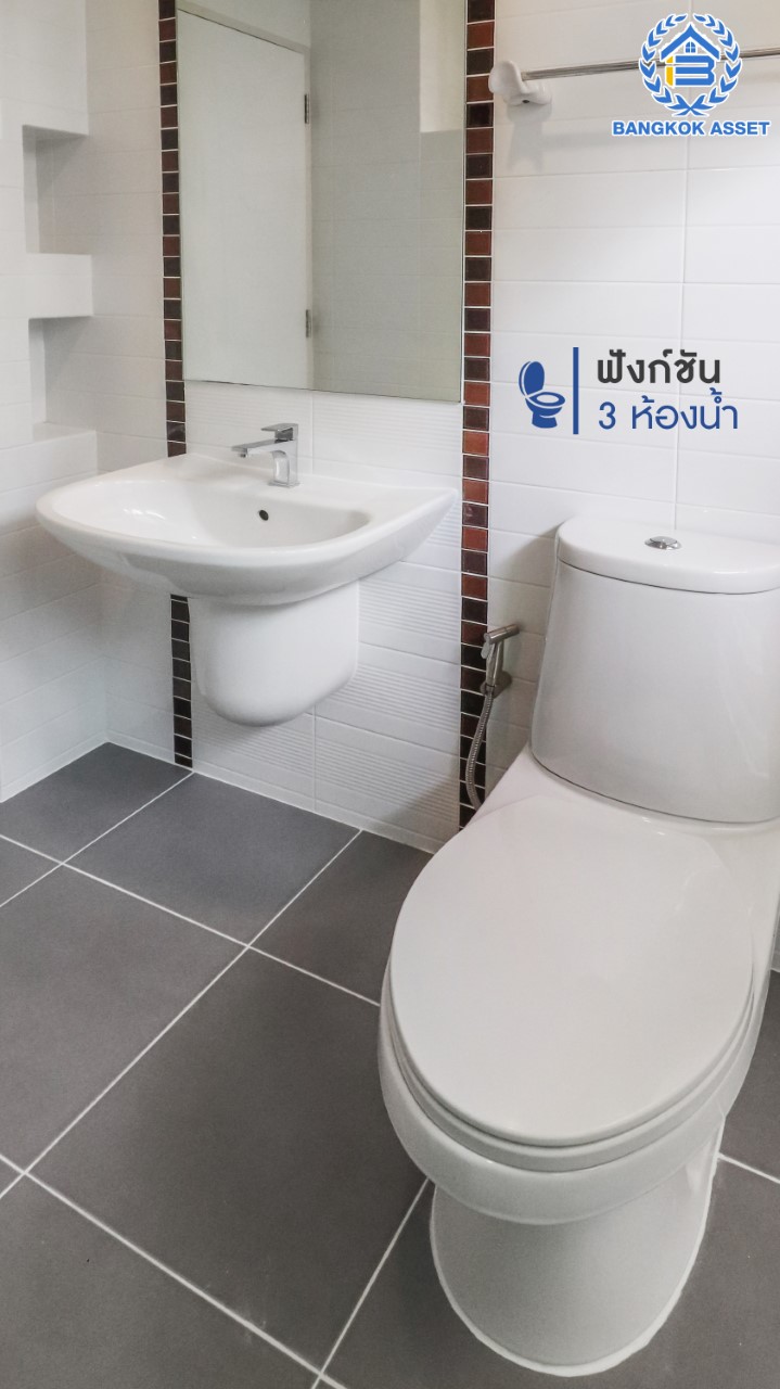 บ้านเดี่ยวมือสองนนทบุรี ม.วิลล่าการ์เด้น2 บางกรวย-ไทรน้อย หลังมุม เนื้อที่ 52.5 ตร.ว. ฟังก์ชัน 3 ห้องนอน 3 ห้องน้ำ จอดรถได้ 2 คัน บรรยากาศเป็นส่วนตัว บนทำเลศักยภาพ เชื่อมต่อหลายเส้นทาง ถ.รัตนาธิเบศร์, ถ.กาญจนาภิเษก และ ถ.ราชพฤกษ์ ใกล้เซ็นทรัลเวสต์เกต และรถไฟฟ้าสายสีม่วง "สถานีบางพลู"...